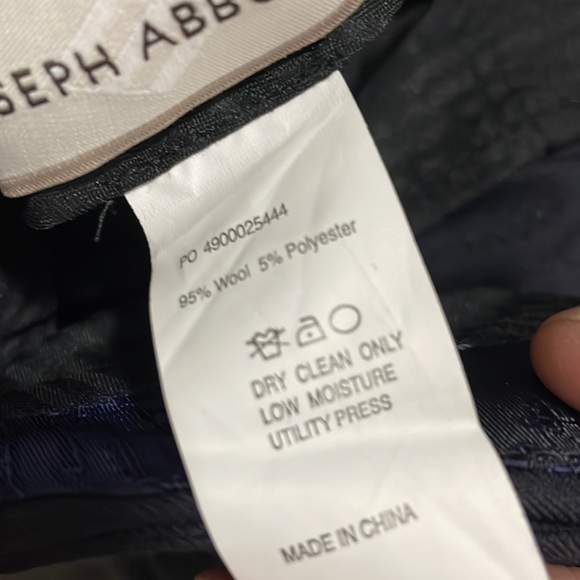 Dress pants $15 - Picture 4 of 4